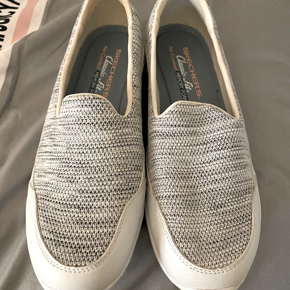 Sketchers slide on sneakers